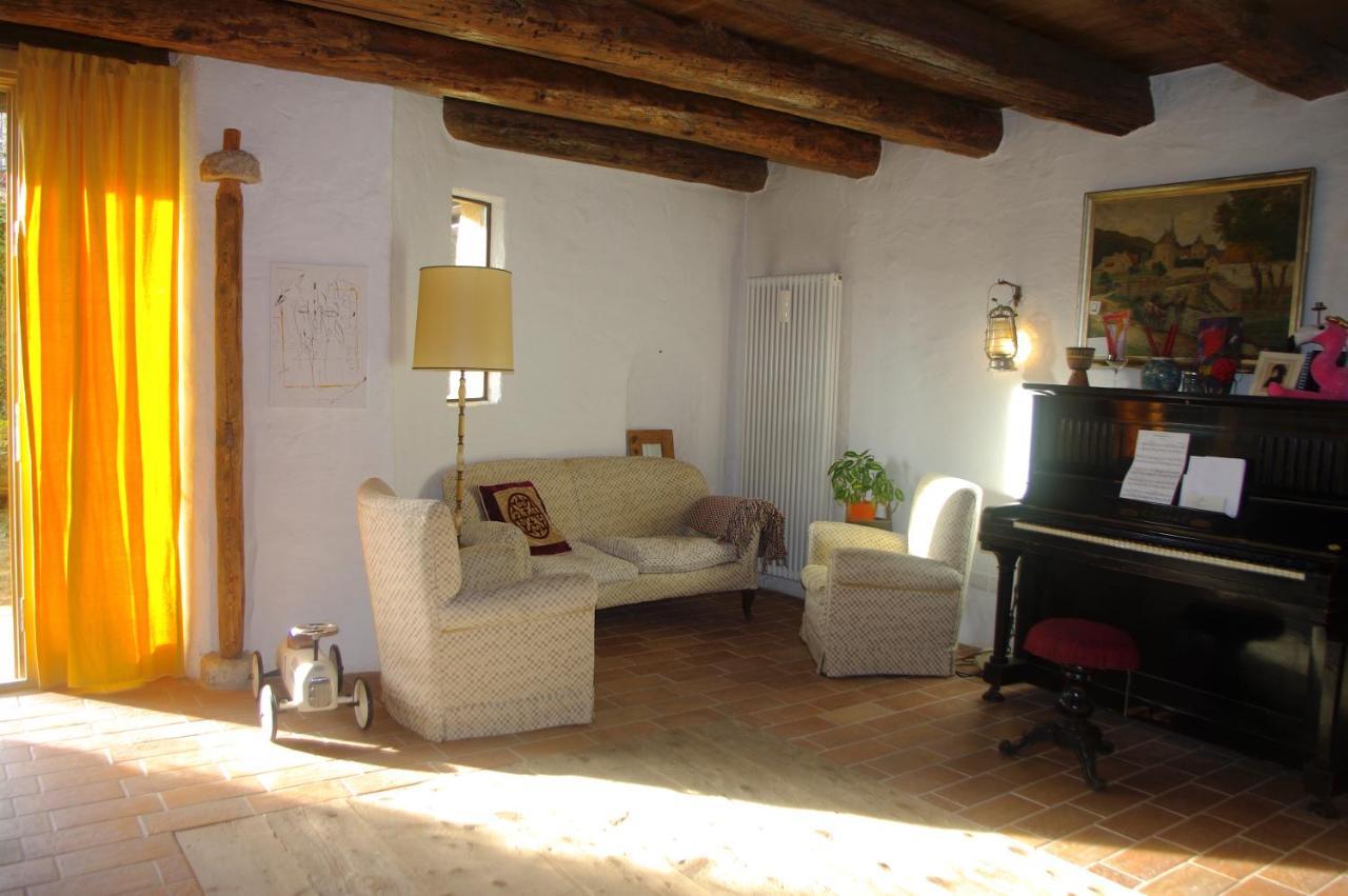 La Casa Altrui- Camere E Zona Relax Con Giardino Coredo Exterior foto